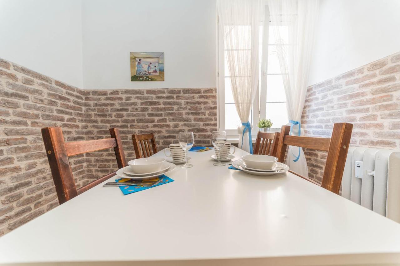 Apartament Przytulny Starowka Old Town Piwna Danzica Esterno foto